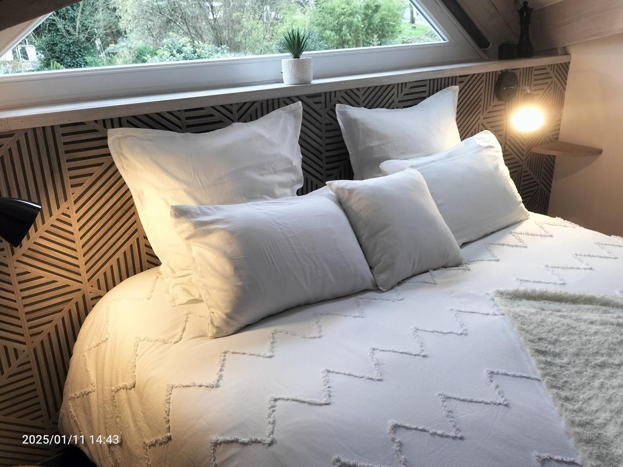 Au Bord Du Vieux Moulin Apartment เมรินแญค ภายนอก รูปภาพ