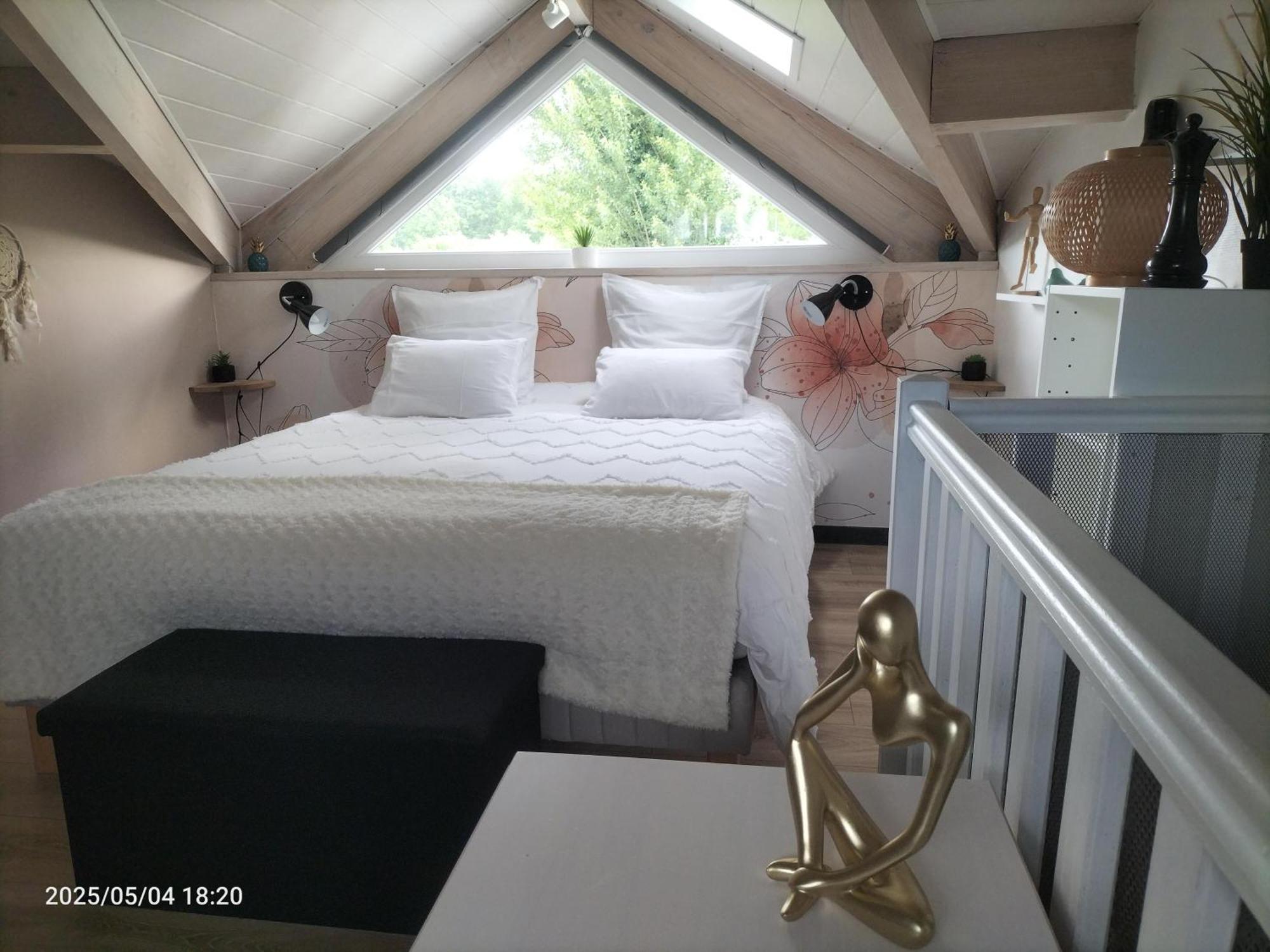 Au Bord Du Vieux Moulin Apartment เมรินแญค ภายนอก รูปภาพ